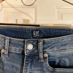 Gap Curvy True Skinny Jeans